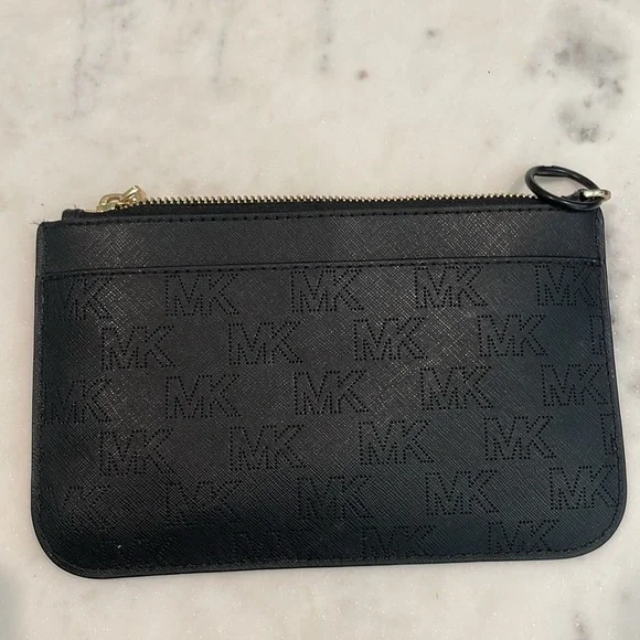 NWOT Michael Kors Wristlet - Large - Picture 3 of 4